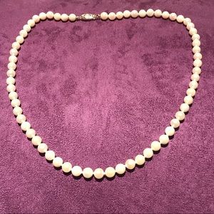 White pearl necklace
